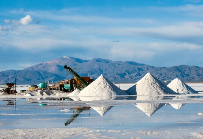 Codelco adquiere Lithium Power International Ltd. para ingresar al mercado del litio
