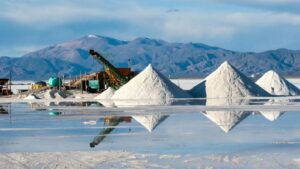 Lee más sobre el artículo United Mining Projects Corporation invertirá USD 550 millones en proyecto de litio en Catamarca